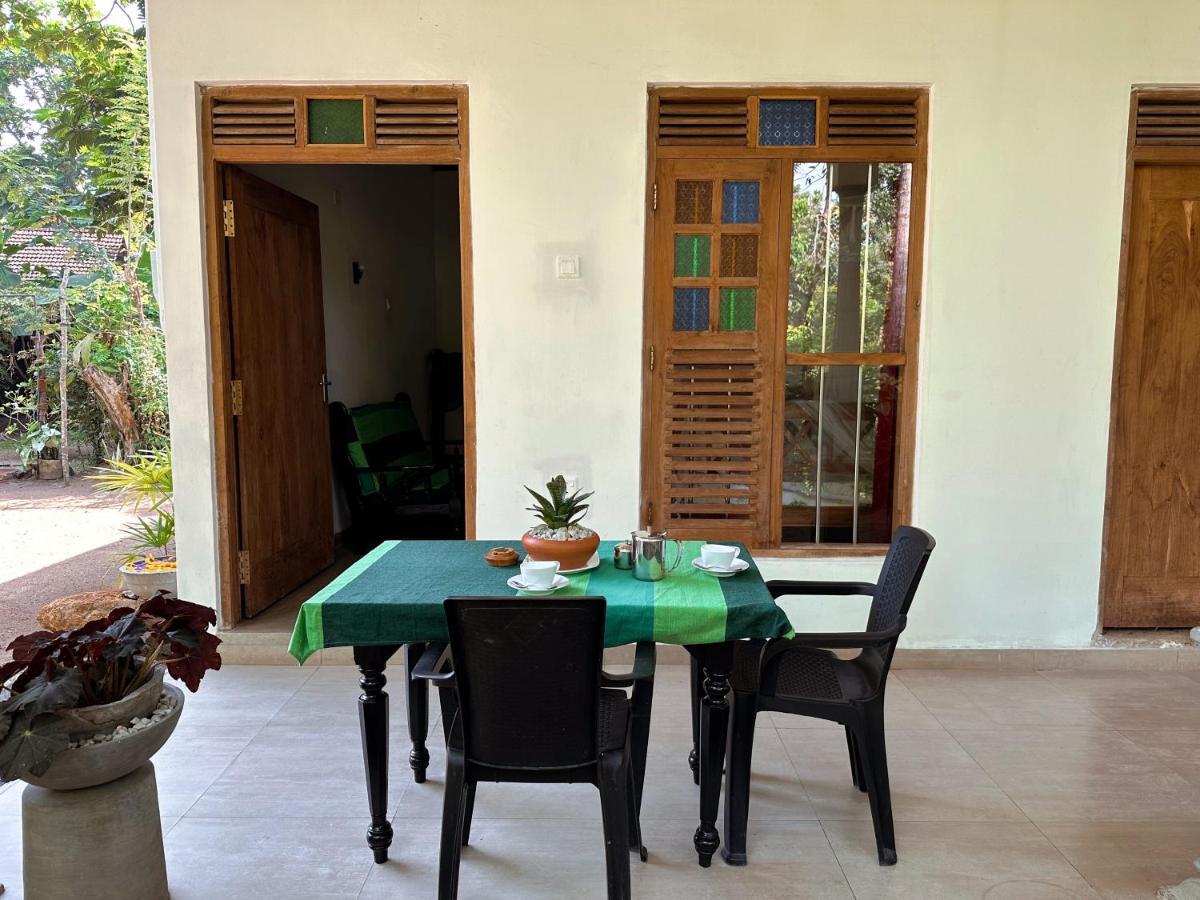 Midigama Inn Ahangama Eksteriør bilde